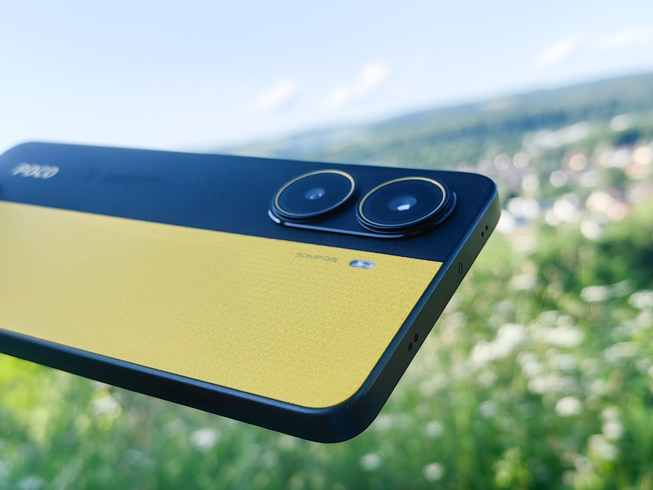POCO X7 Pro Design POCO X7 Pro Design