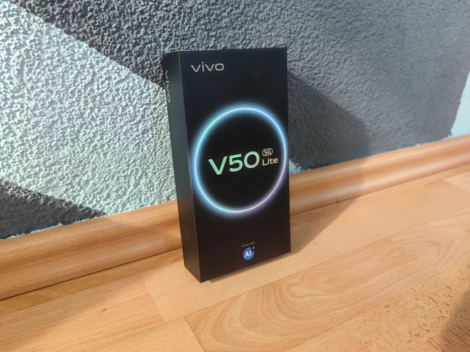 Vivo V50 Lite 5G Unboxing Vivo V50 Lite 5G Unboxing