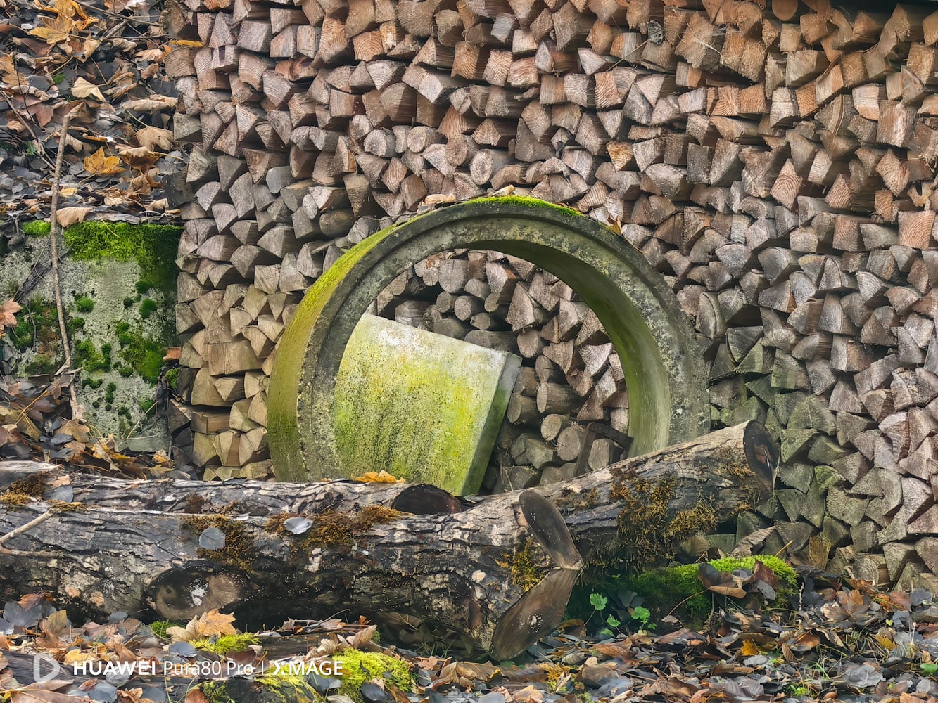 HUAWEI Pura 80 Pro Zoom 2 HUAWEI Pura 80 Pro Zoom 2