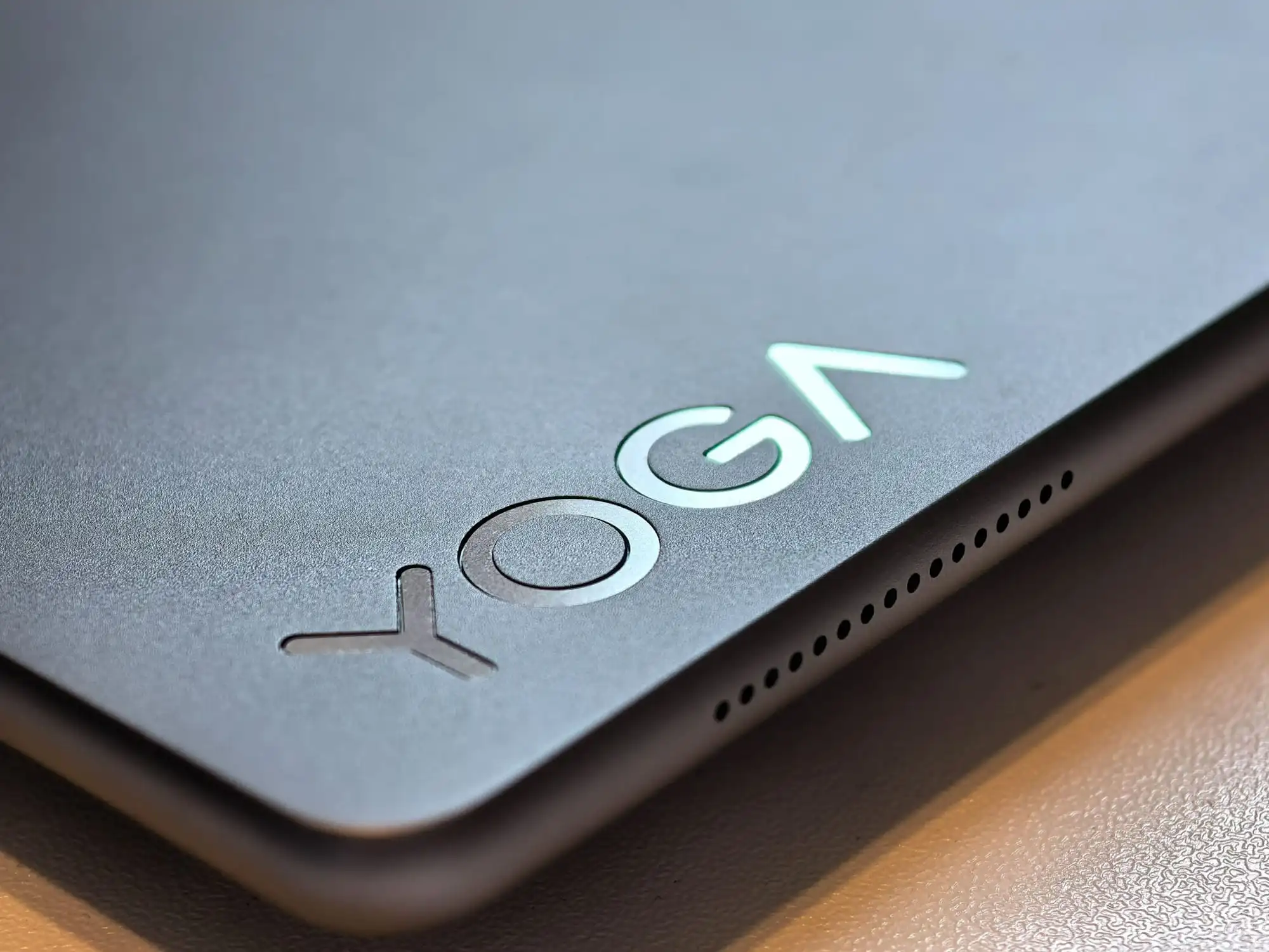 Lenovo Yoga Pro 9i Aura Edition Design 1 Lenovo Yoga Pro 9i Aura Edition Design 1